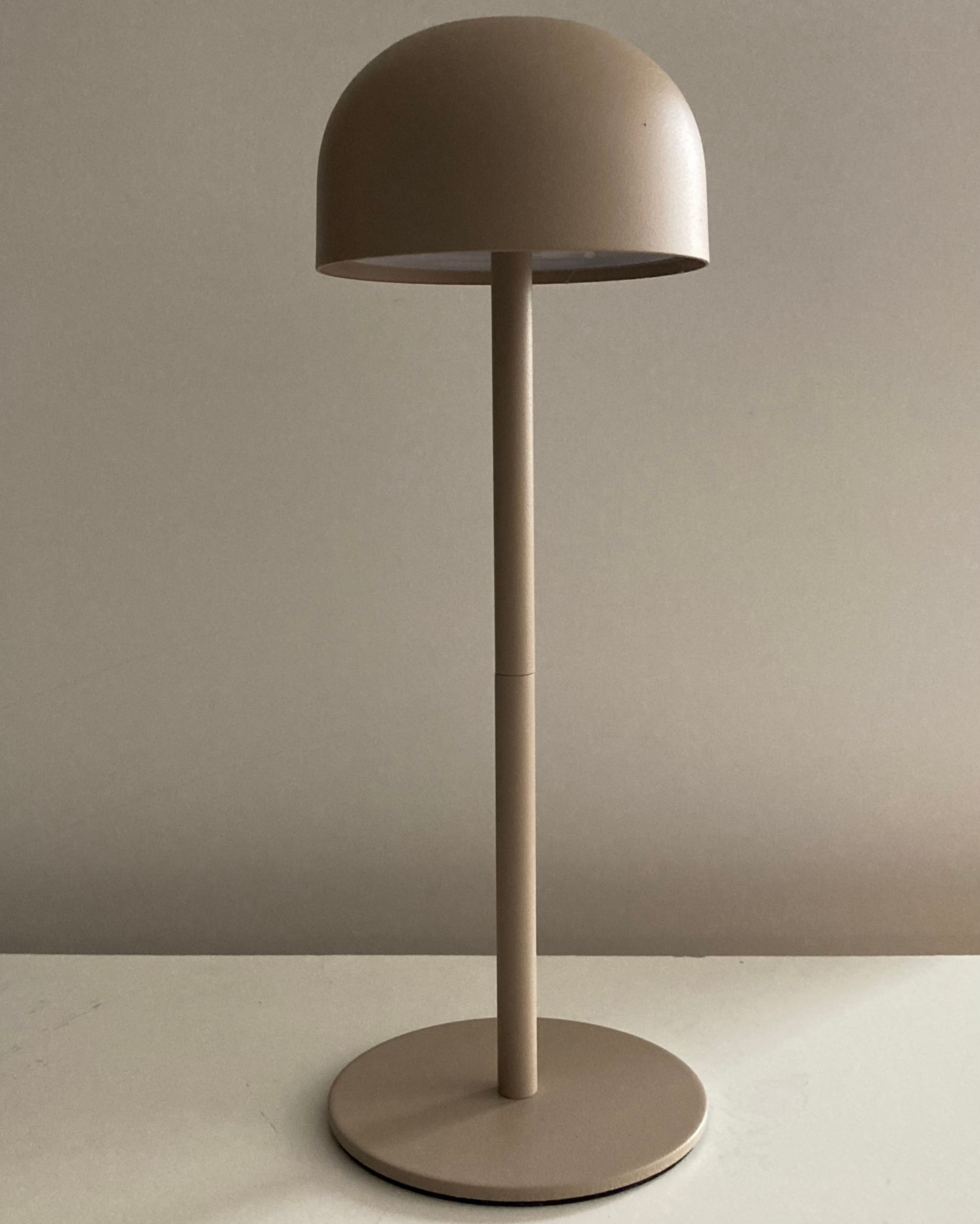Bordslampa SHINE Beige