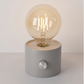 Batteridriven vit och ljusgrå bordslampa med dimbar LED-glödlampa och trådlös design för mysig belysning inomhus