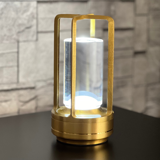 Mässing bordslampa Lyktan med dimbart LED ljus