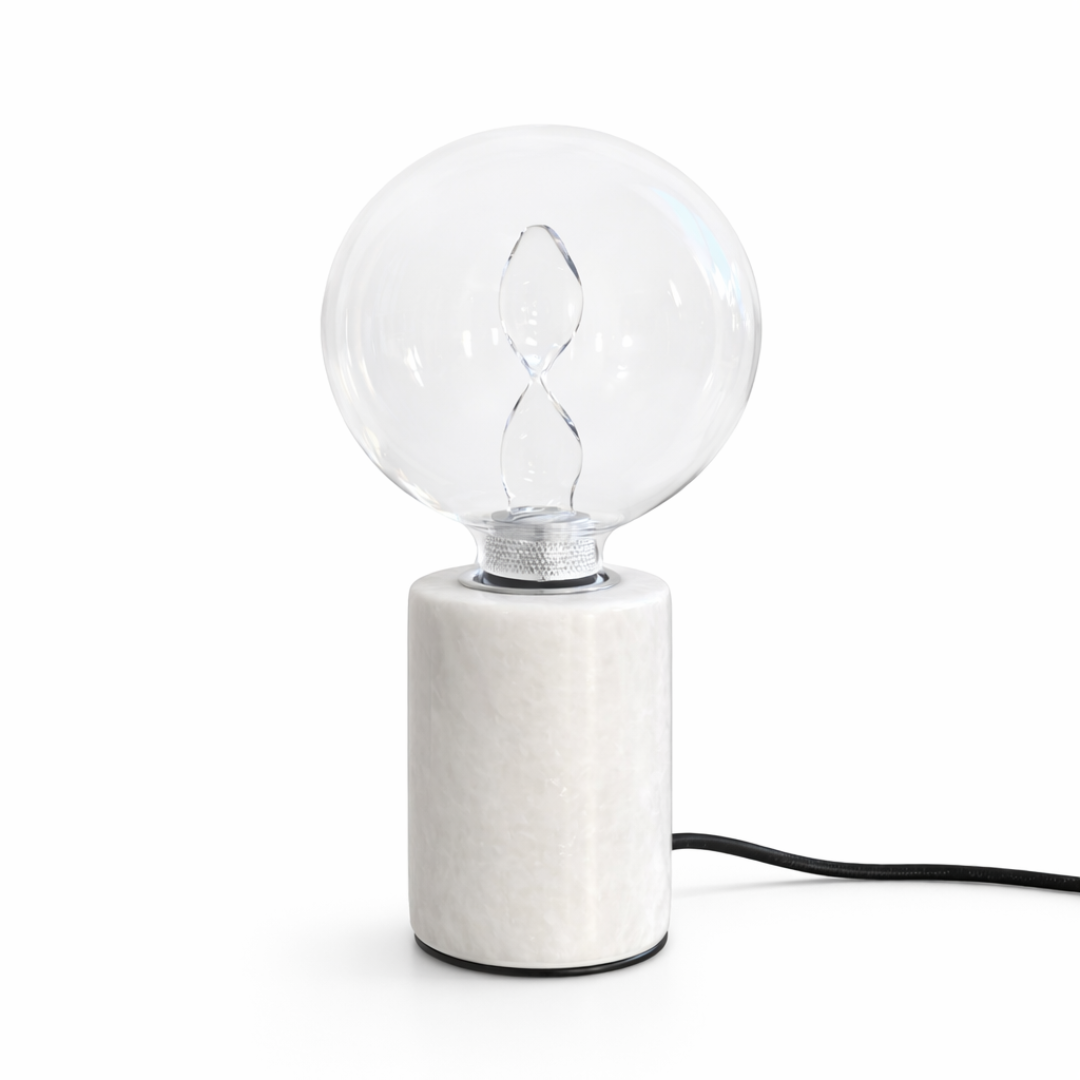 dna glob led-lampa i klart glas med extra varmt ljus. Bordslampa i äkta marmor med lysande lampfot. Lampfot i marmor. 