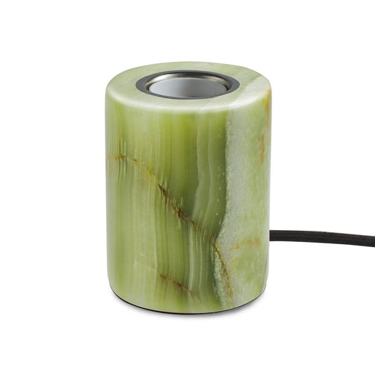 Närbild på Jade Bordslampa som visar stenens naturliga ådringar och exklusiv finish. Detaljbild av jade-sten med E27-sockel för dekorativa LED-glödlampor.