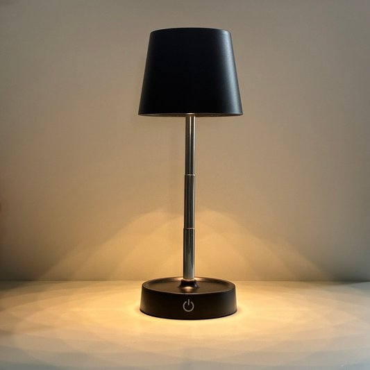 Svart dimbar bordslampa med varm LED-belysning och teleskopisk höjdjustering