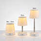 Vit trådlös teleskopisk bordslampa med justerbar höjd från cirka 10 cm till 28 cm