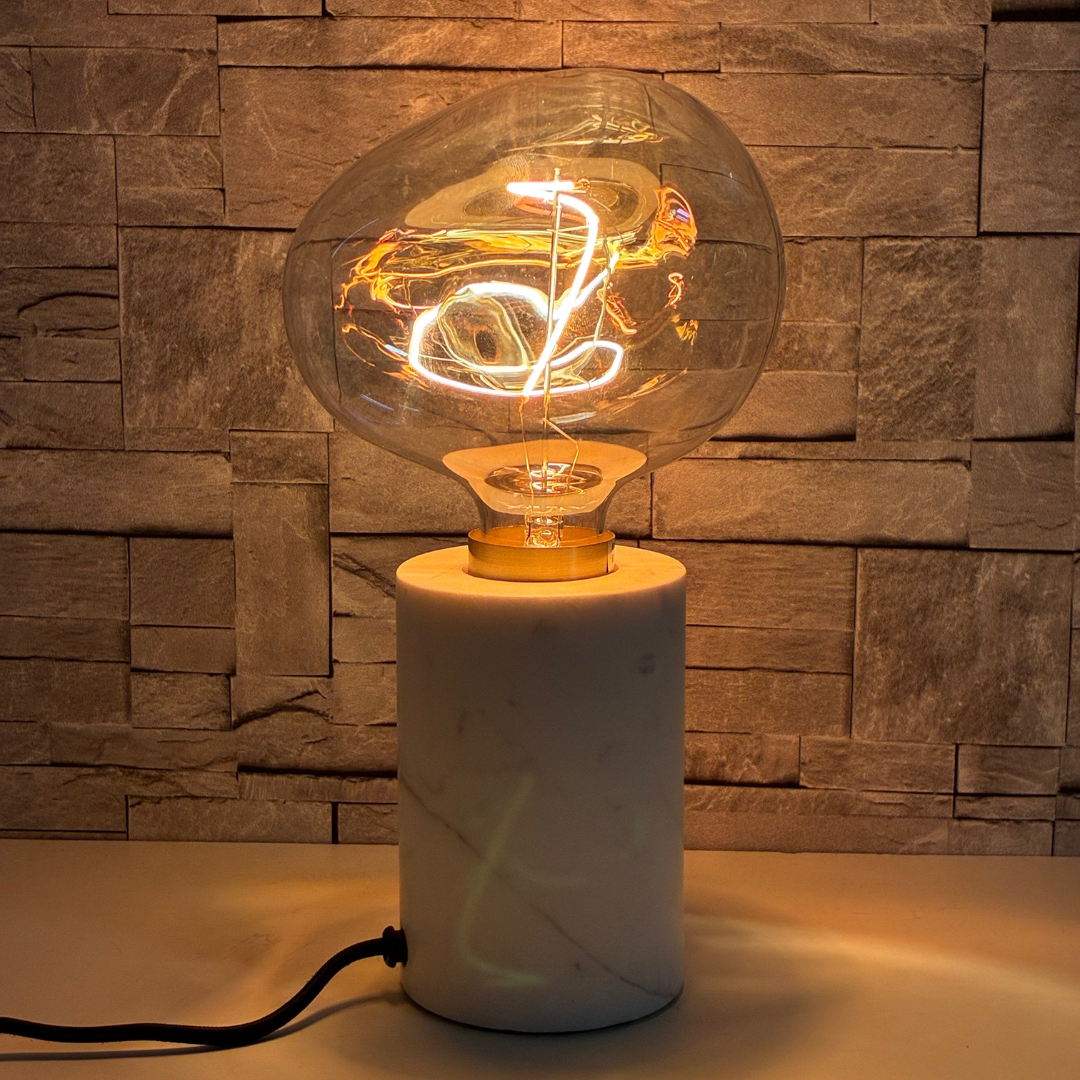 Vit Marmor Bordslampa - Bubblan